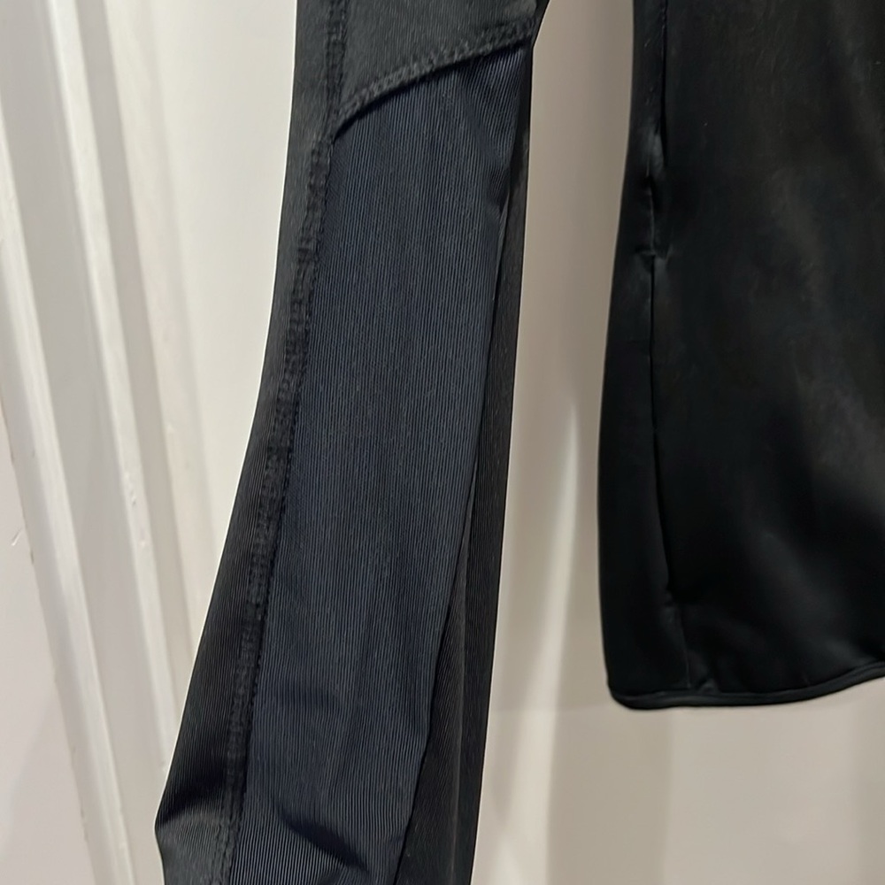 M Exercise Jacket - Picture 3 of 3